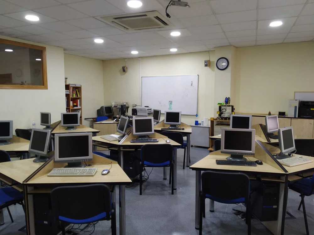 Gabinete y Academia Ayes
