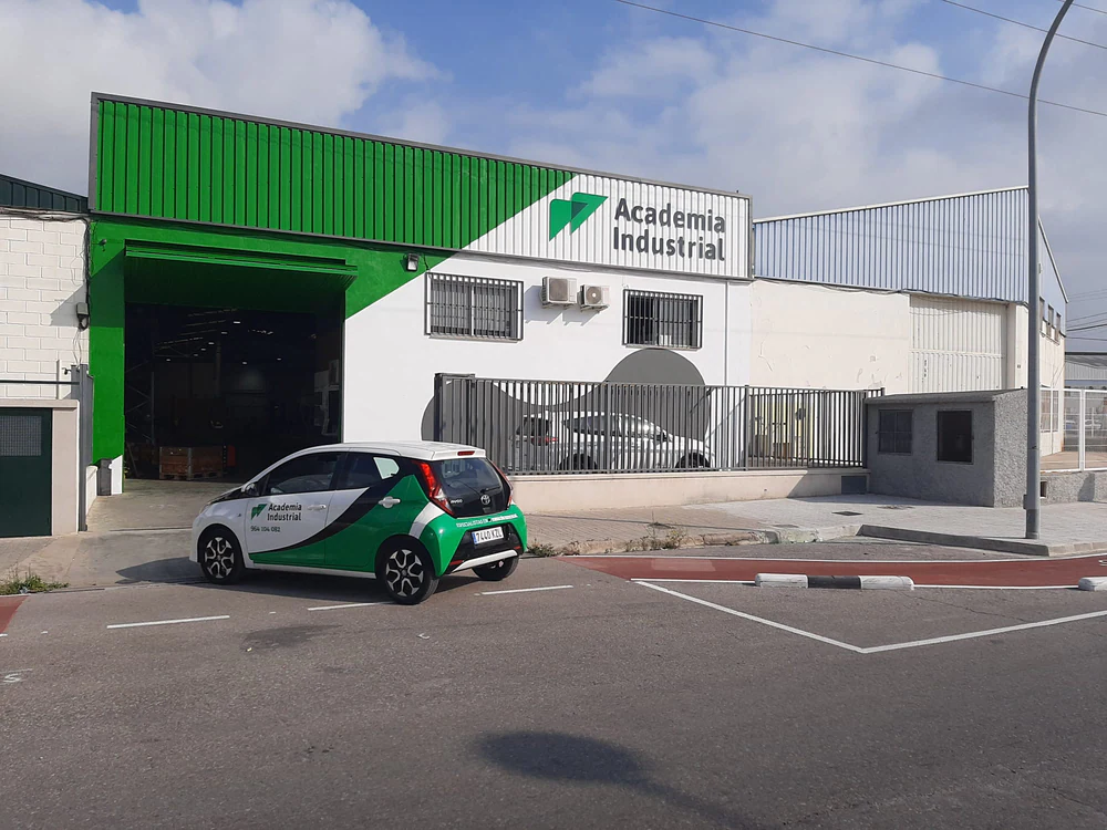 Foto de OMA ACADEMIA INDUSTRIAL