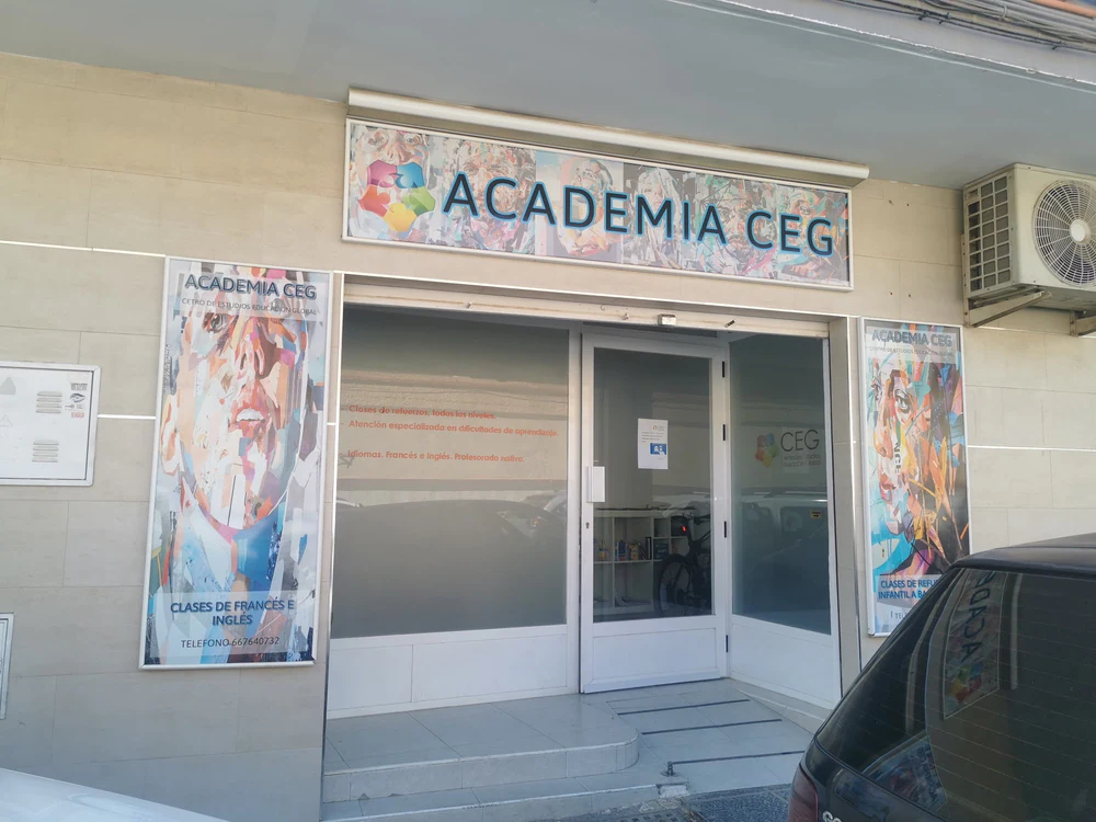 Foto de Academia de Enseñanza Almería