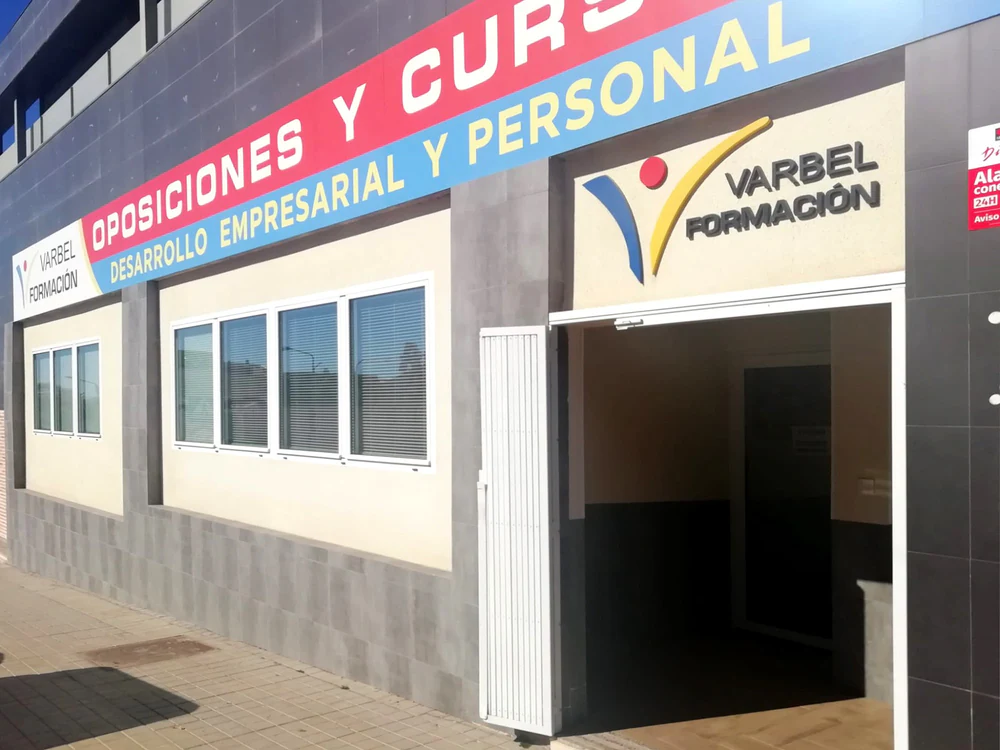 Varbel Formacion