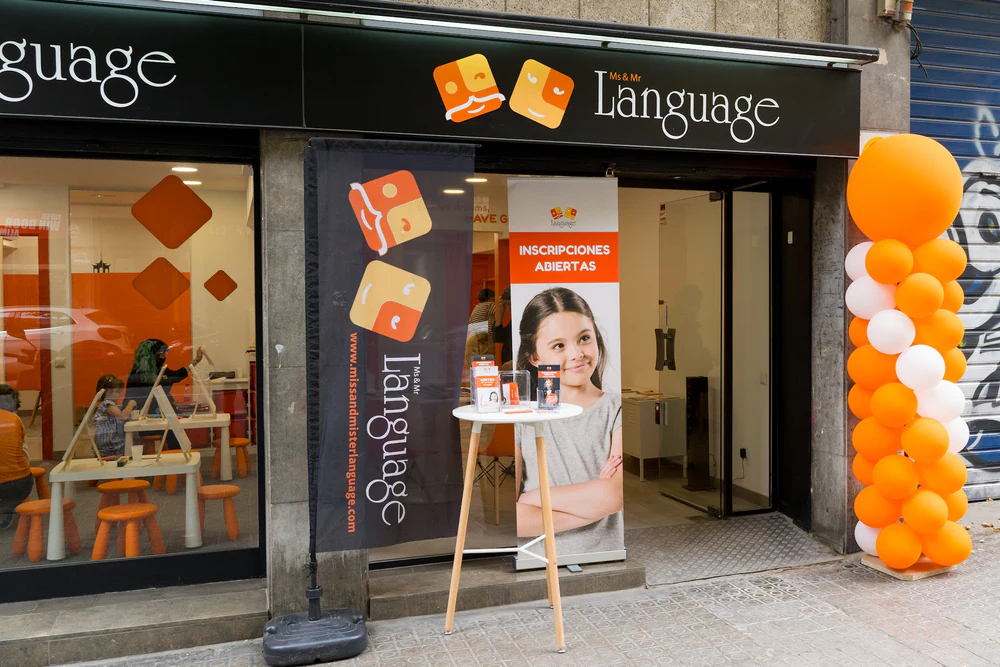 Ms & Mr Language - Viladomat - Academia de inglés
