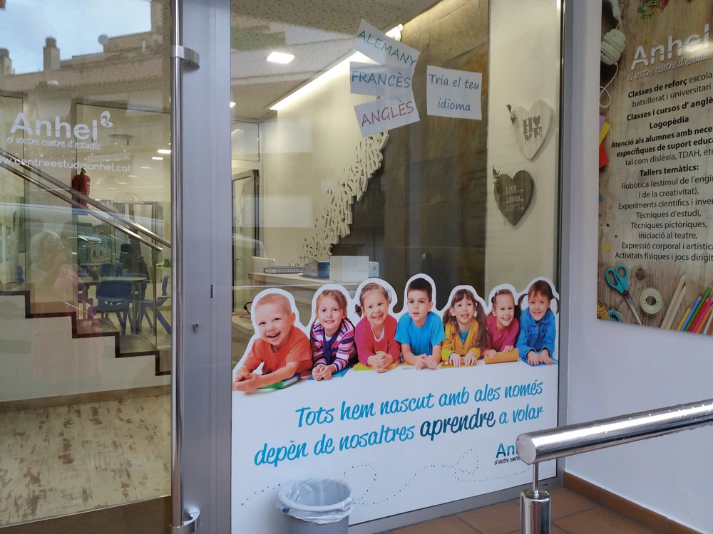 Centro de estudios Anhel. Academia de idiomas