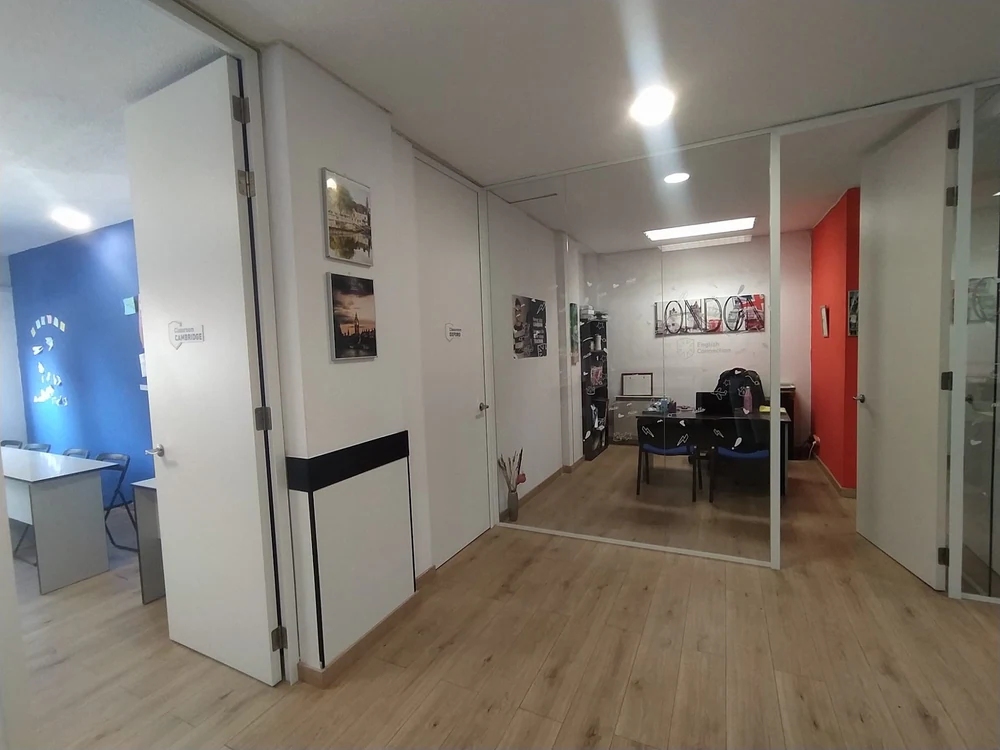 Foto de English Connection Academia de Inglés - Leganés Carrascal