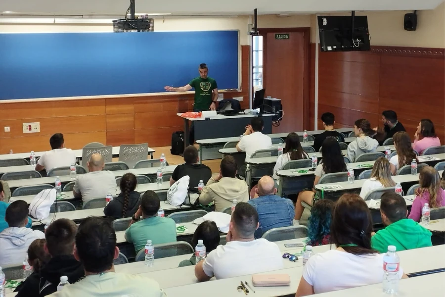 Academia Online Guardia Civil | Preparador David Vizcarra