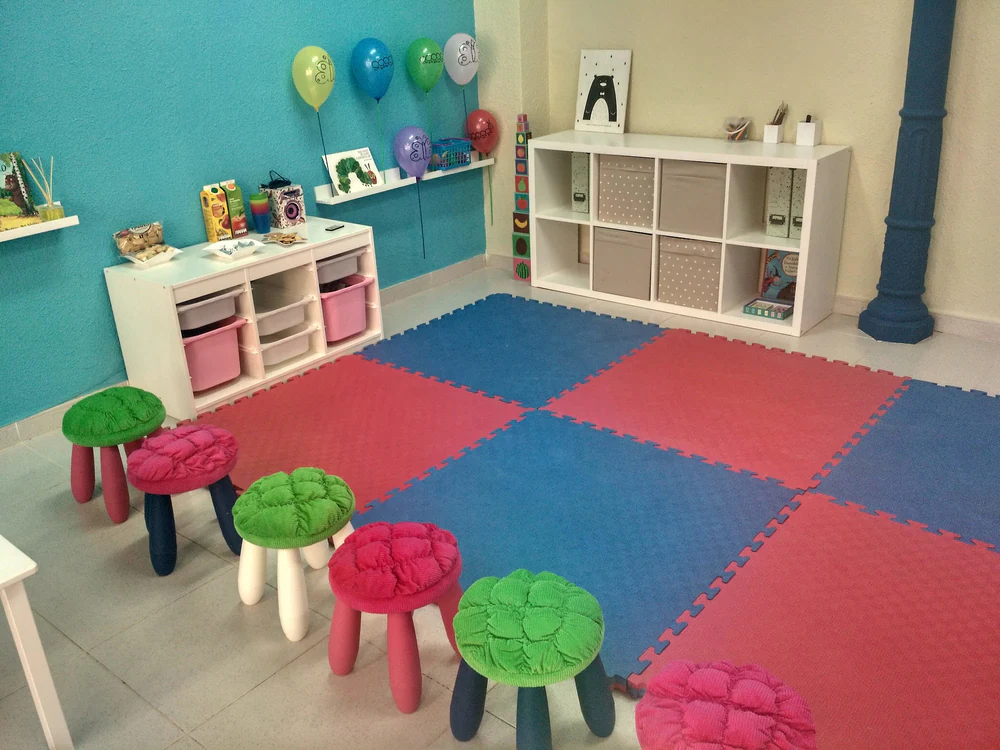 Foto de LITTLE MINDS. ACTIVE ENGLISH