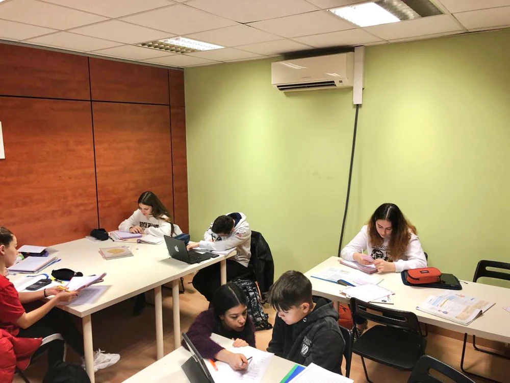 Foto de EnClase Clases Particulares Barcelona. Profesores a Domicilio.