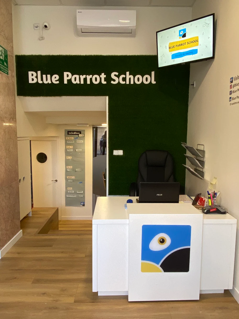 Foto de Blue Parrot School Madrid - Escuela de idiomas