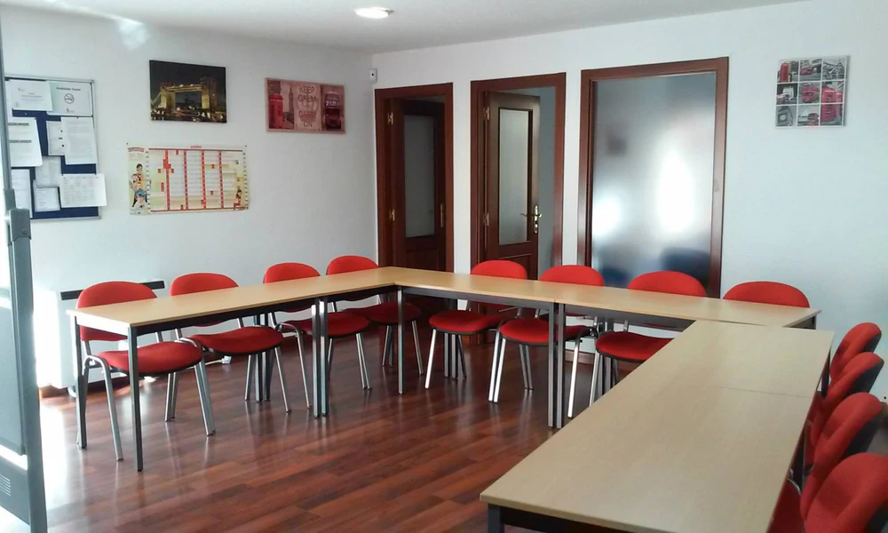 First English Centre (Exámenes Cambridge por libre)