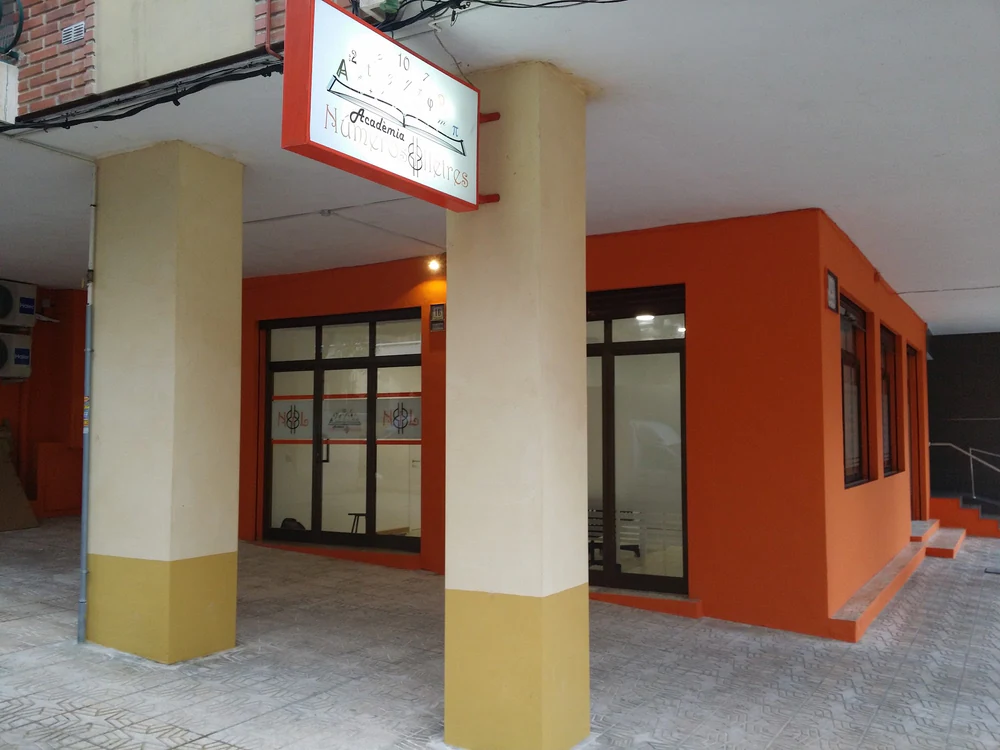 Academia Números i Lletres
