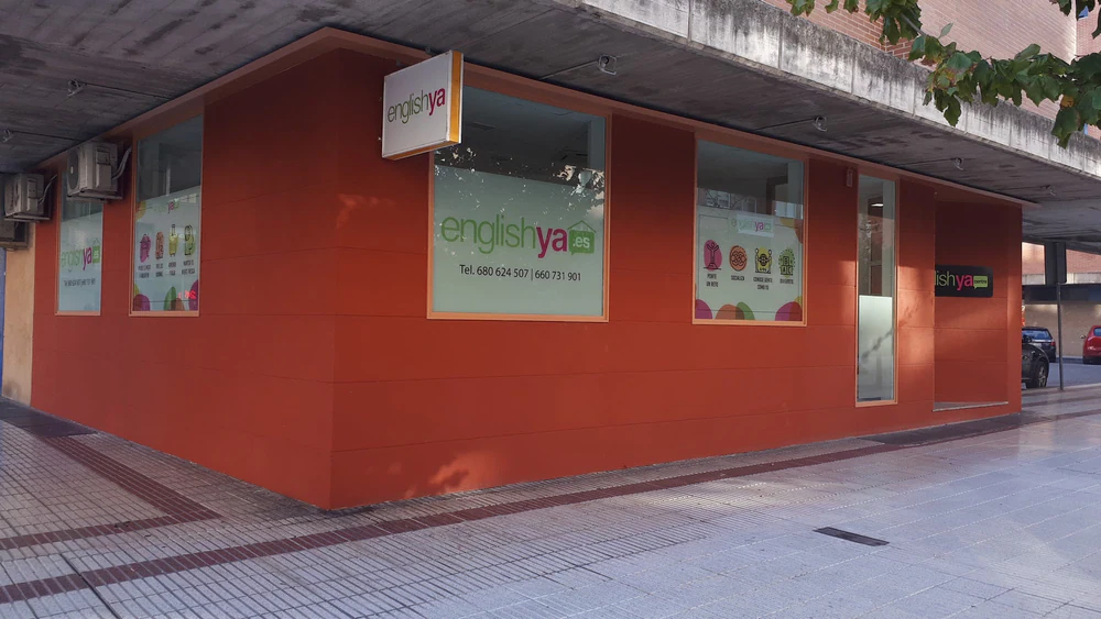 Foto de EnglishYA Centre & Campamentos | Academia de inglés para niños y adultos