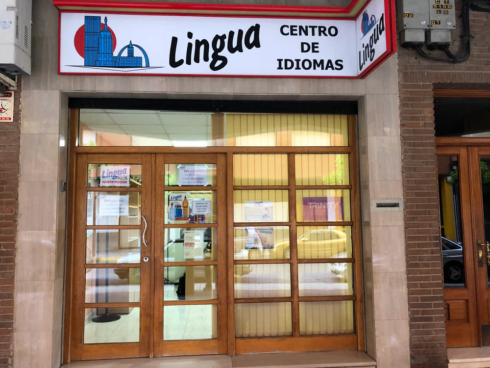 Lingua Centres